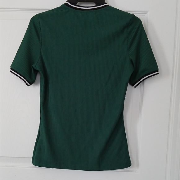 Green Ribbed Women's Top - Picture 2 of 7